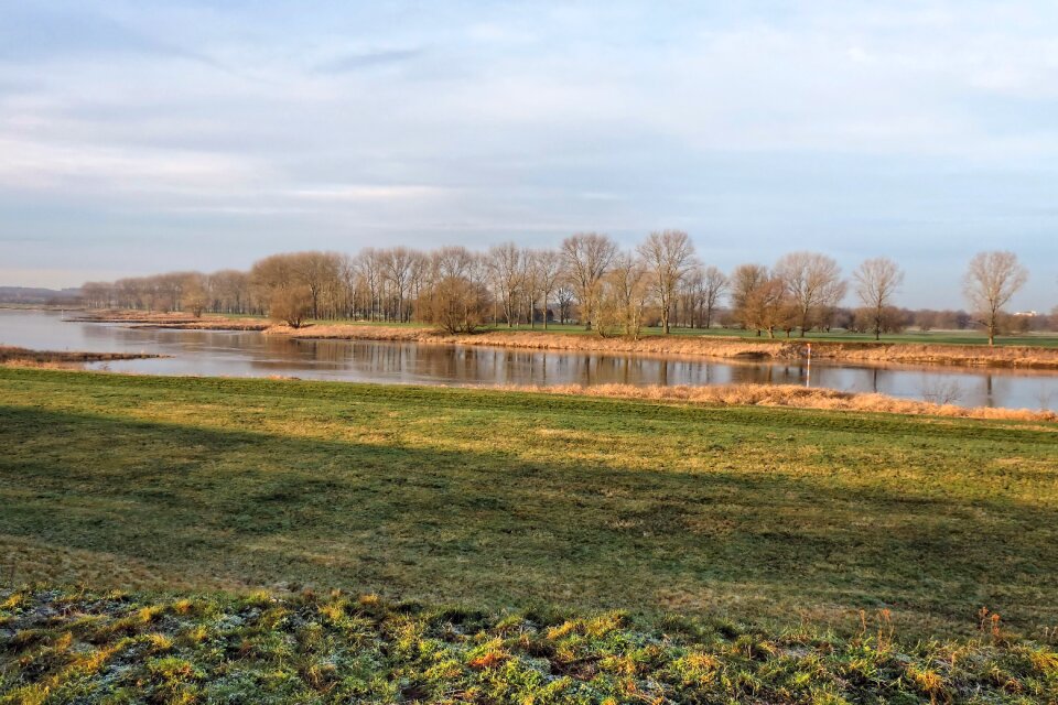Landscape elbwiesen axien