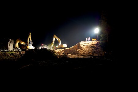 Night work illuminated at night