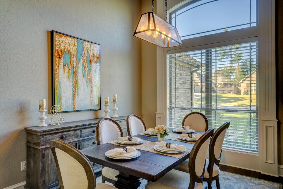 Room dining interior