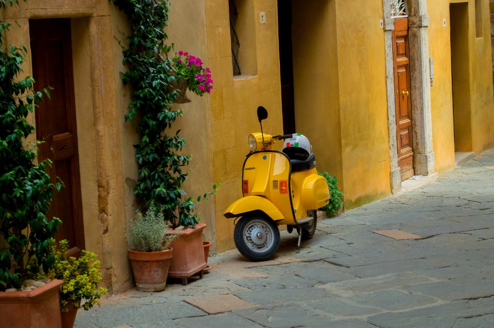 Italy, House, Potted plants