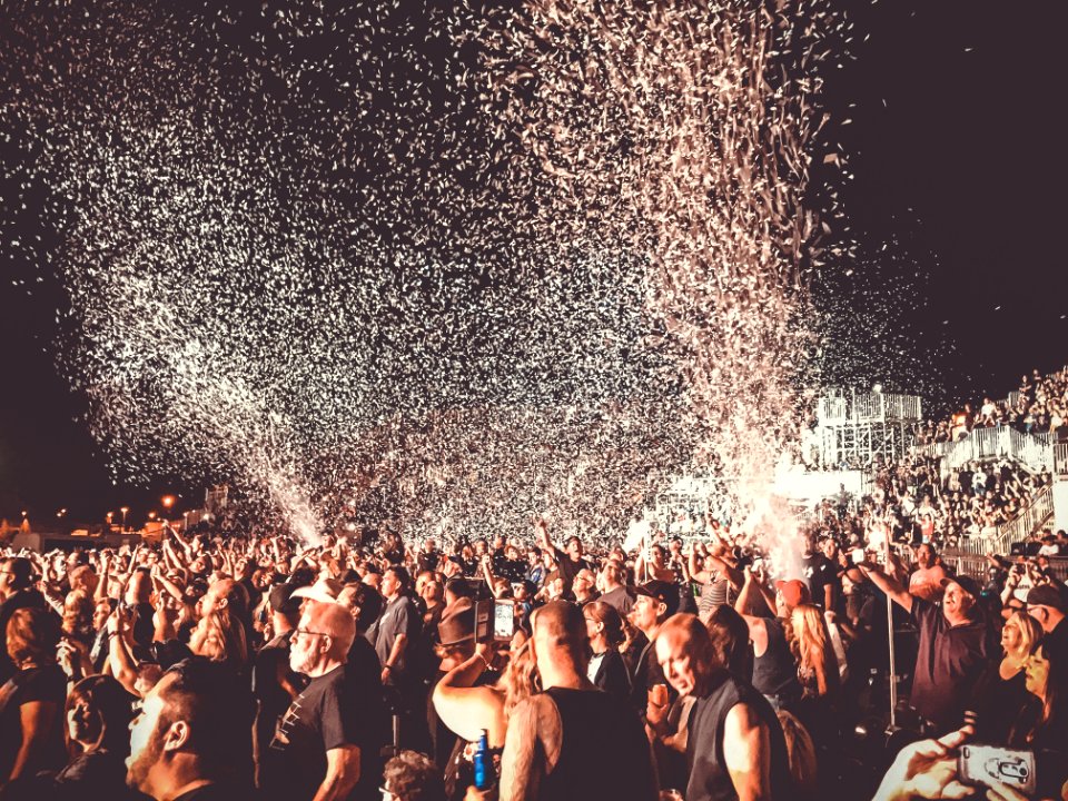 Concert, Outdoors, Cheering