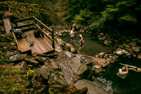 Cougar hot springs trail, United states, Nike photo