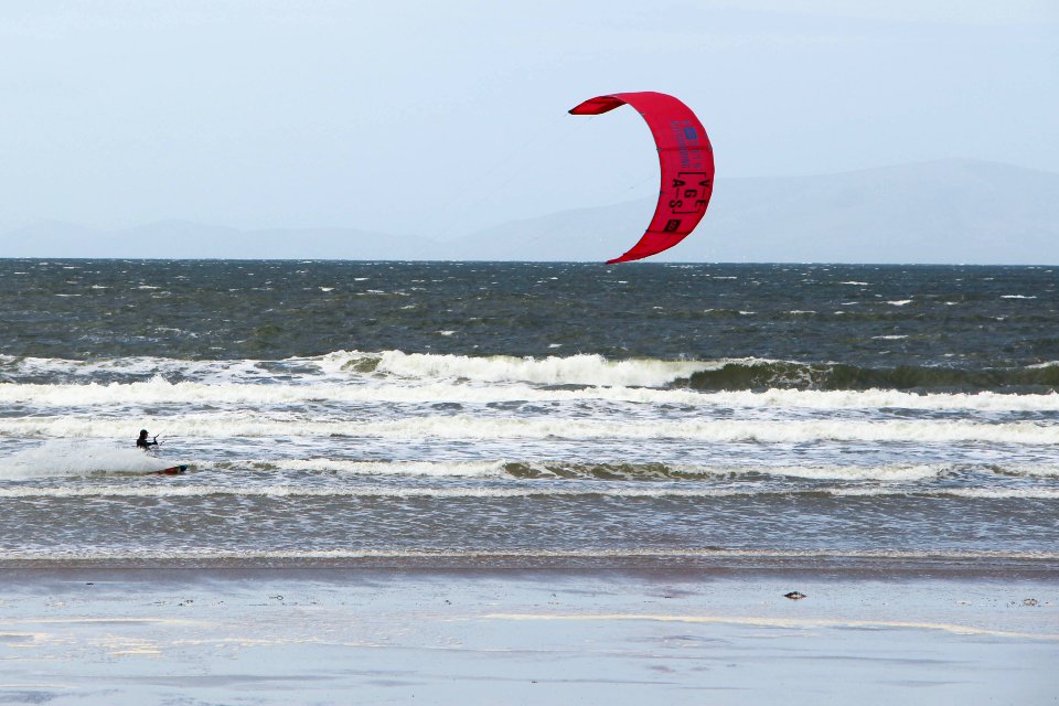 Parachute, Waves, Beach