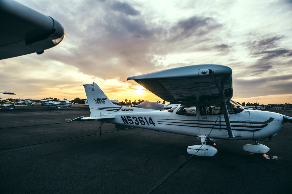 John wayne airport, United states, Flying