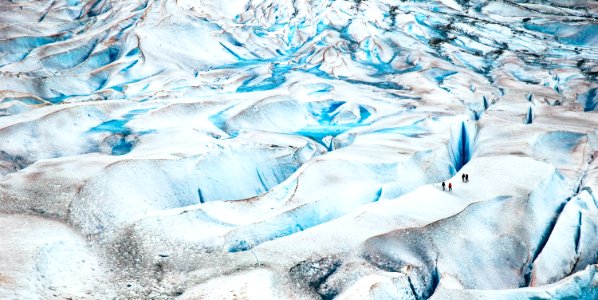 white and teal Glacier photo