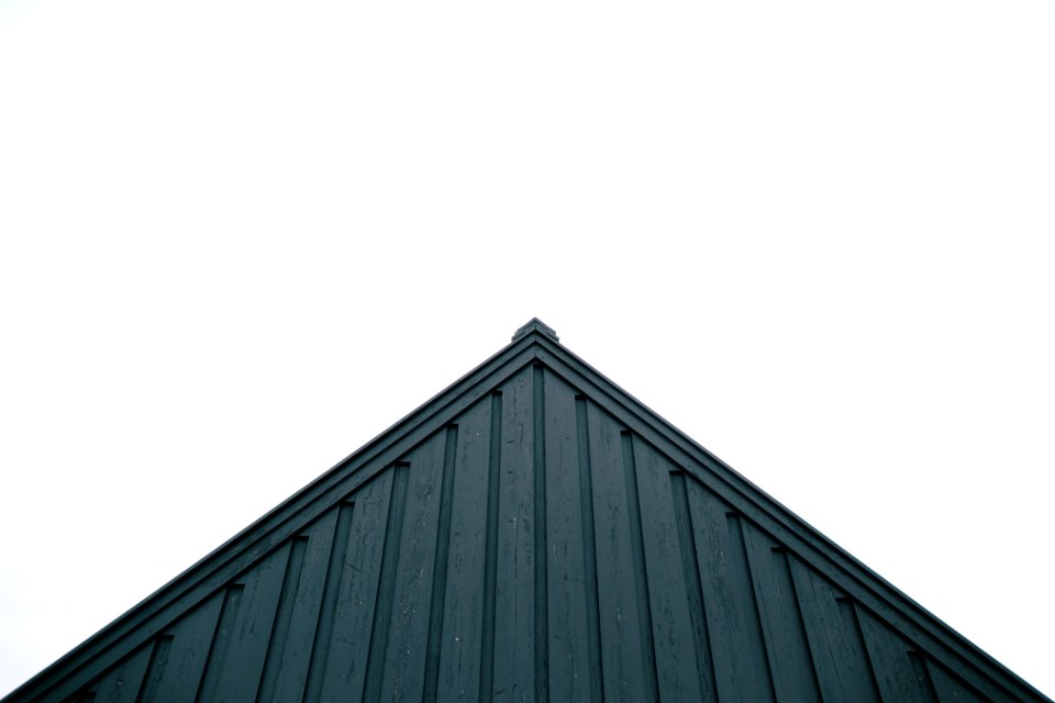 Icel, Minimalism, Negative space