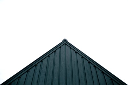 Icel, Minimalism, Negative space