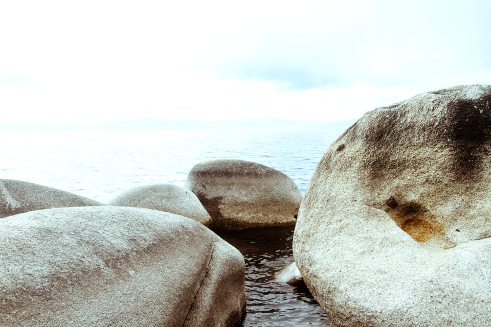 gray rock formations photo