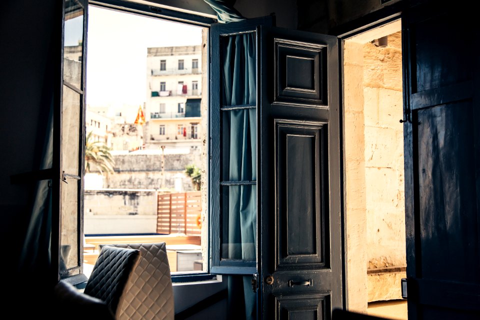 Malta, Window, Outside