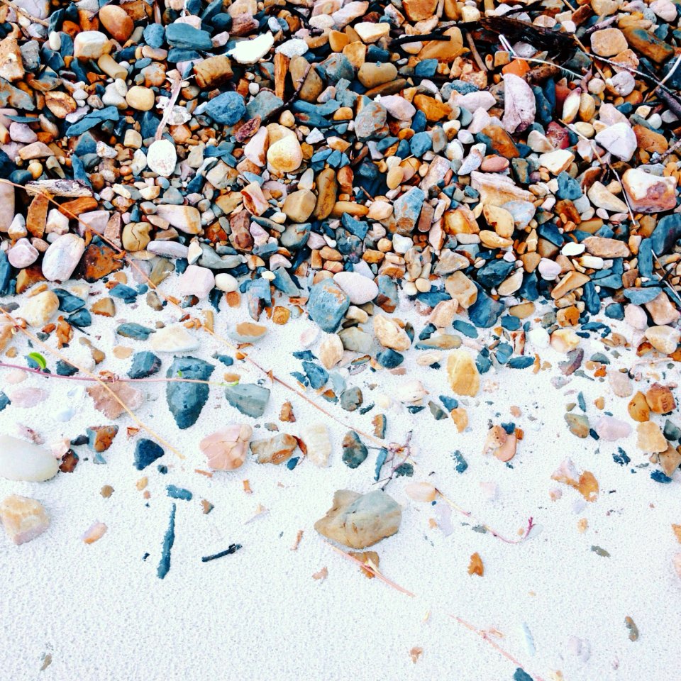 Quan ln, Gravel, Beach