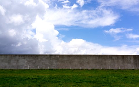 Skye, Levee, Horizontal line