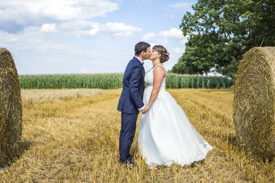 Sweethearts romanticism wedding