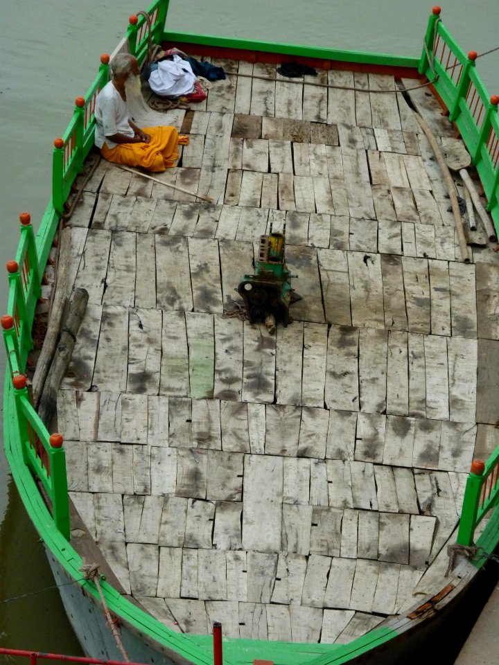India, Yamuna river, Boatman