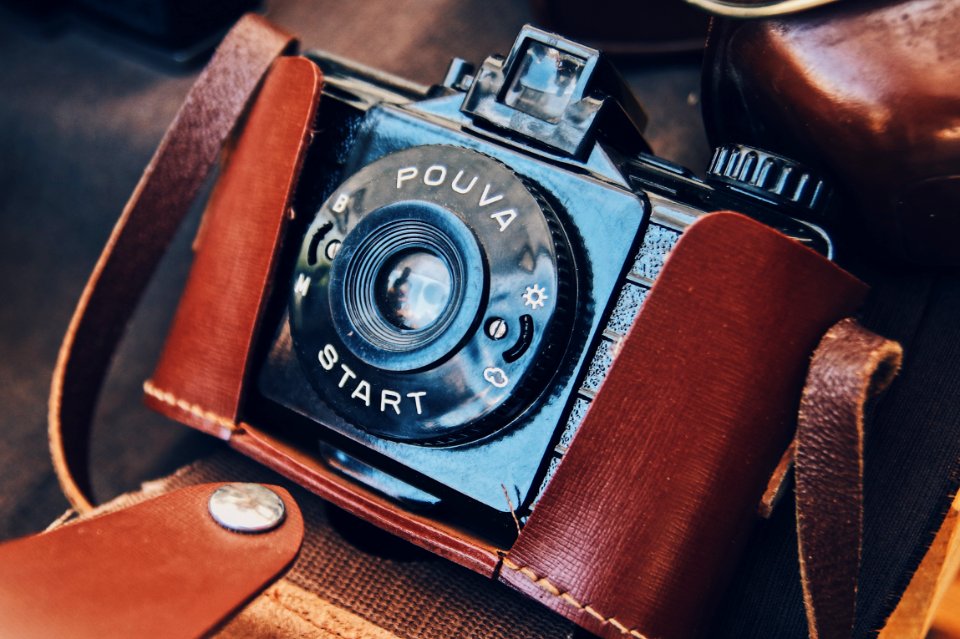 closeup photo of black DSLR camera