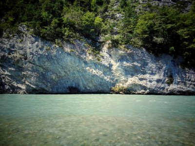 Reuss, Switzerl, Rocks
