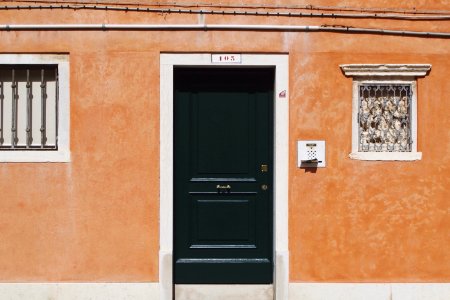 black closed door photo