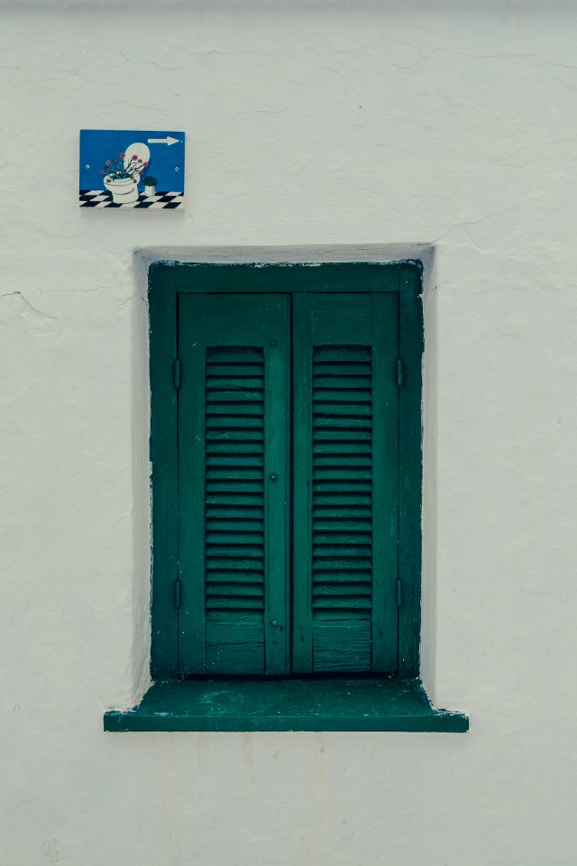 Wall, Window