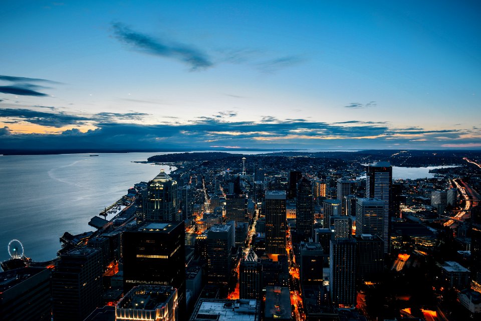 city buildings under blue sky photography
