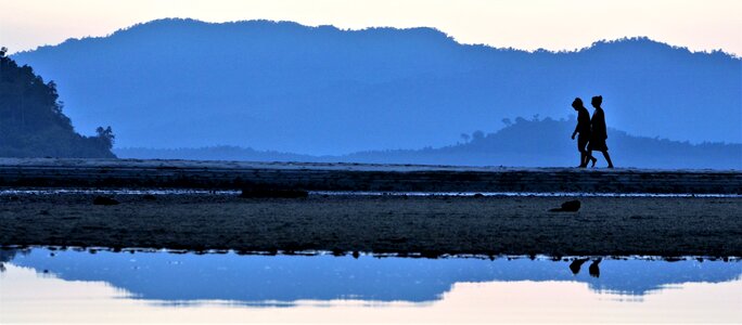 Walking scene tranquil