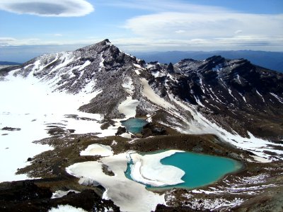 Tongariro alpine crossing, Tongariro national park, New zeal photo