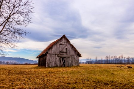 photography of brown wooden hut photo