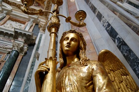 Statue italy religion