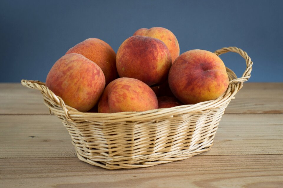 Fruit mature yellow