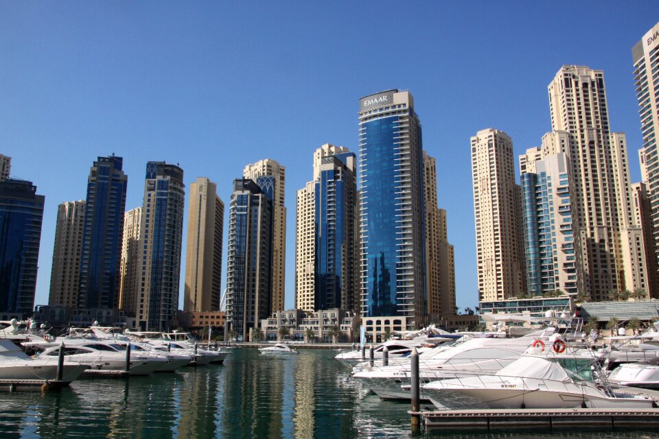 Summer warm dubai marina