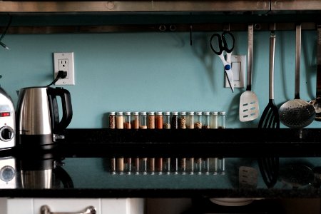 Spice rack, Utensils, Reflection