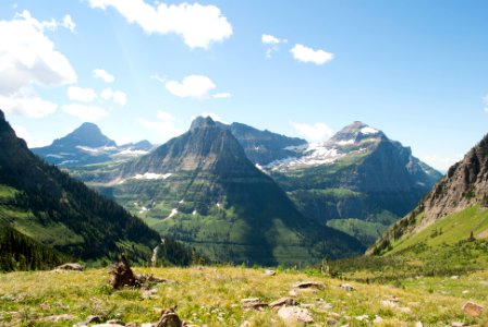 Highline trail, West glacier, United states photo