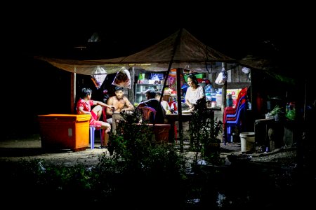 Canon6d, Dialogue, Night