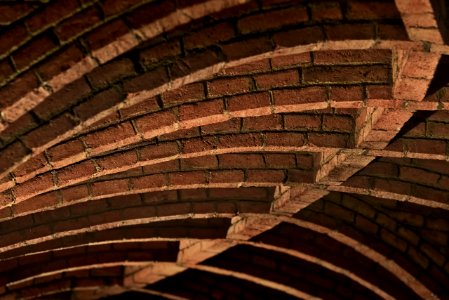 La colnia gell, Spain, Architecture