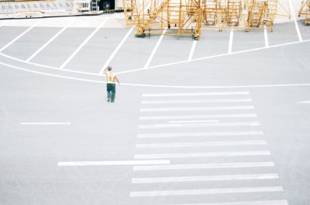 Crossing, Airport