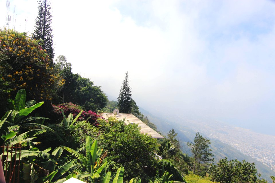 Haiti, Mountainside fog, Portauprince