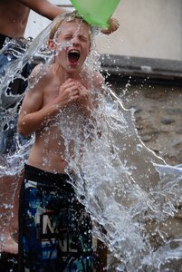 Child play bucket photo