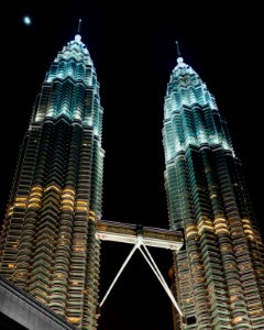Malaysia, Menara berkembar petronas, Kuala lumpur photo