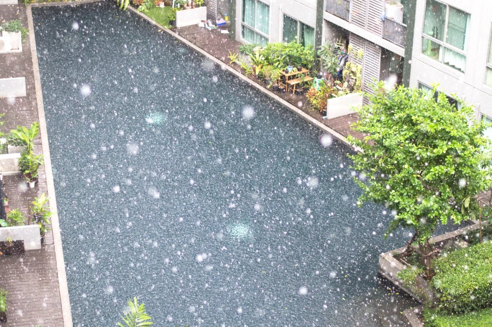Sutthisan, Bangkok, Raindrop