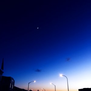 Blue sky, Royal blue, Half moon