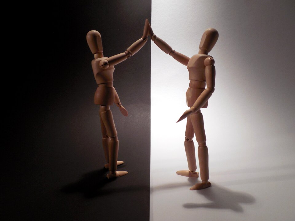 Relationship communication contrariety