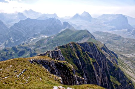 landscape photo of mountain ranges photo