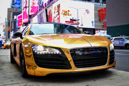 Audir8 gold empire photo