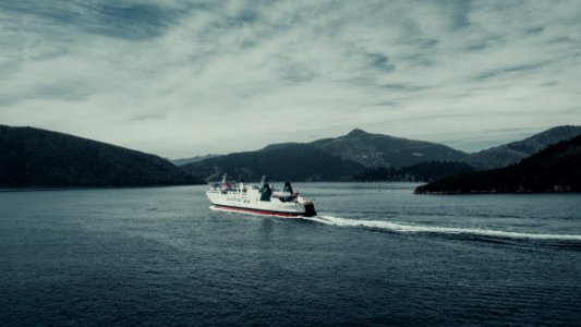 Picton, New zeal, Waves