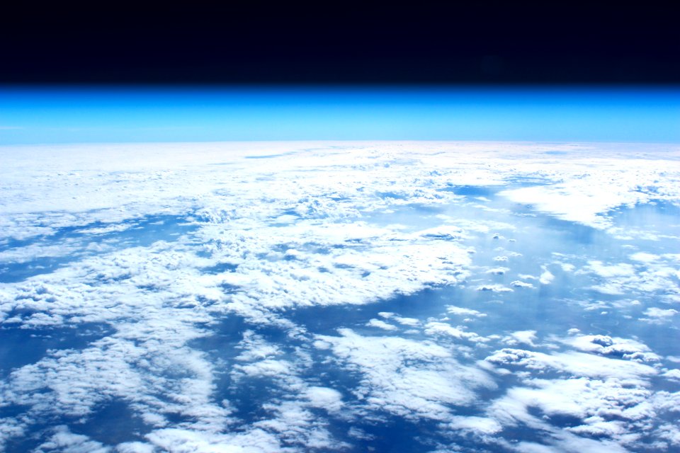 Lake, Stratosphere, Horizon