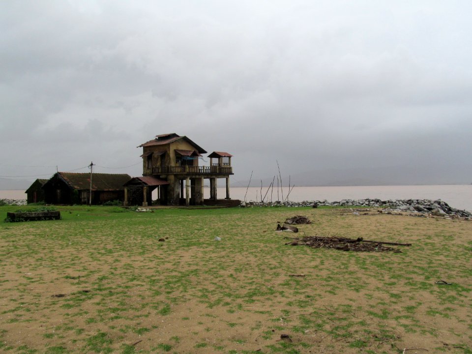 Gokarna, India, Grassl