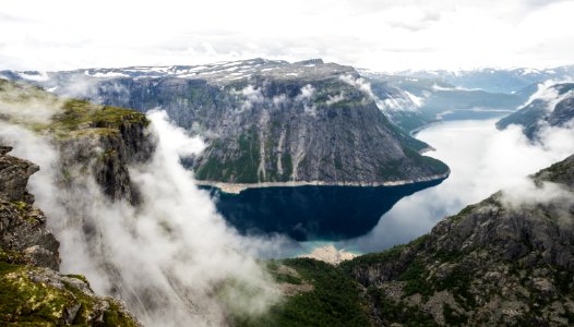 photo of misty mountain