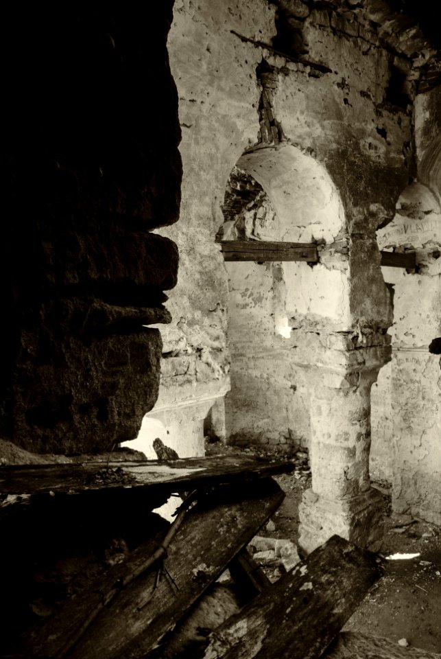 Poiana cu cetate, Romania, Ruins