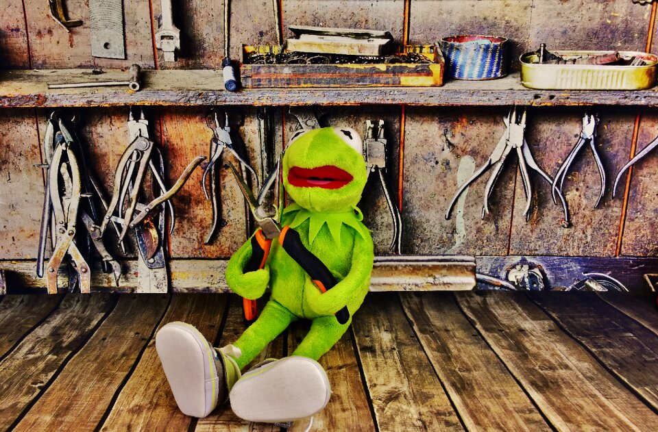 Pliers frog work funny