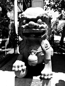 Chinatown, Statue