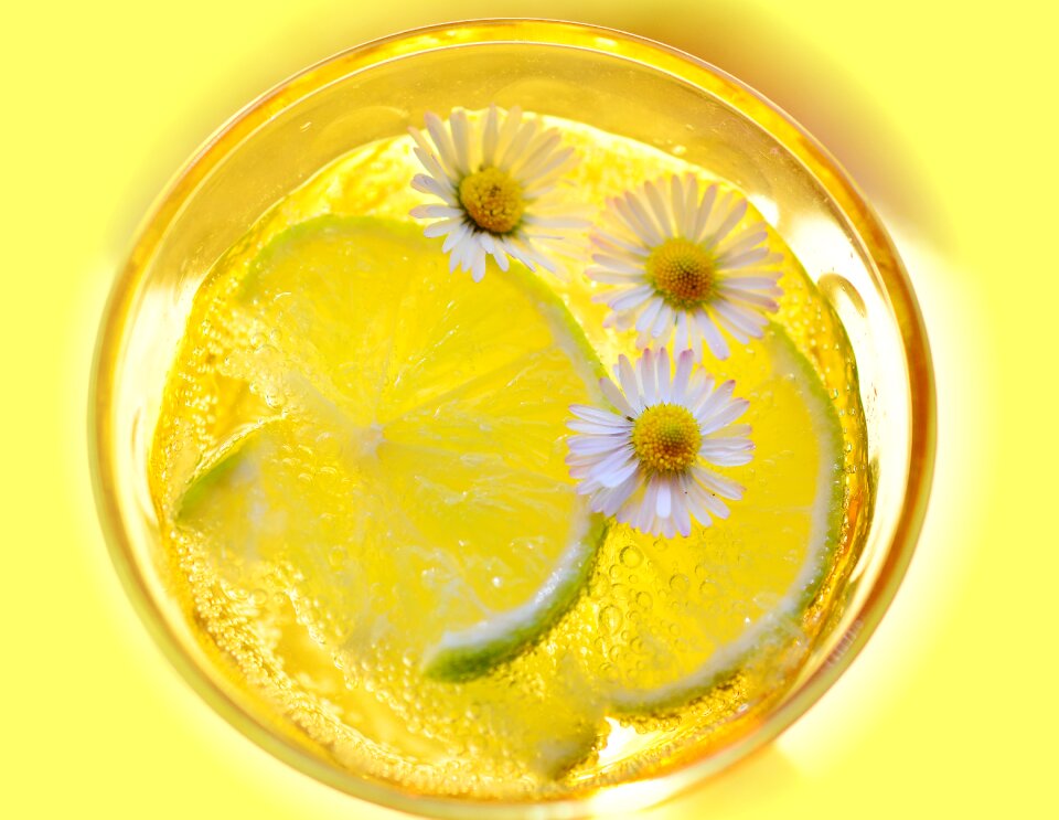 Mineral water refreshment drink