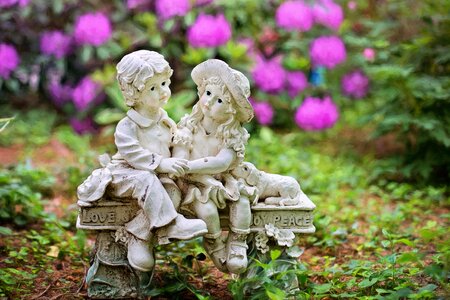 Garden statue flowers love